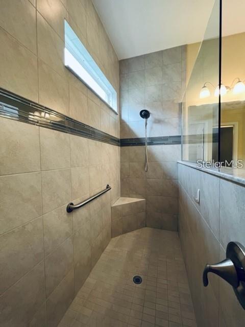 Image 19 of 38 For 24192 Riverfront Drive