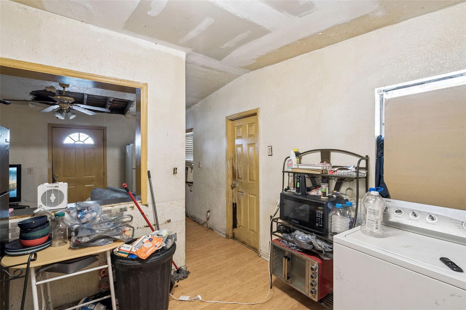 Image 8 of 14 For 605 Danvers Street