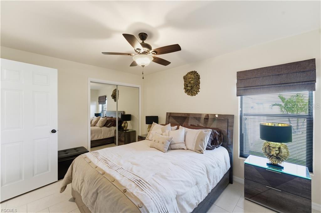 Image 21 of 41 For 528 5th Place