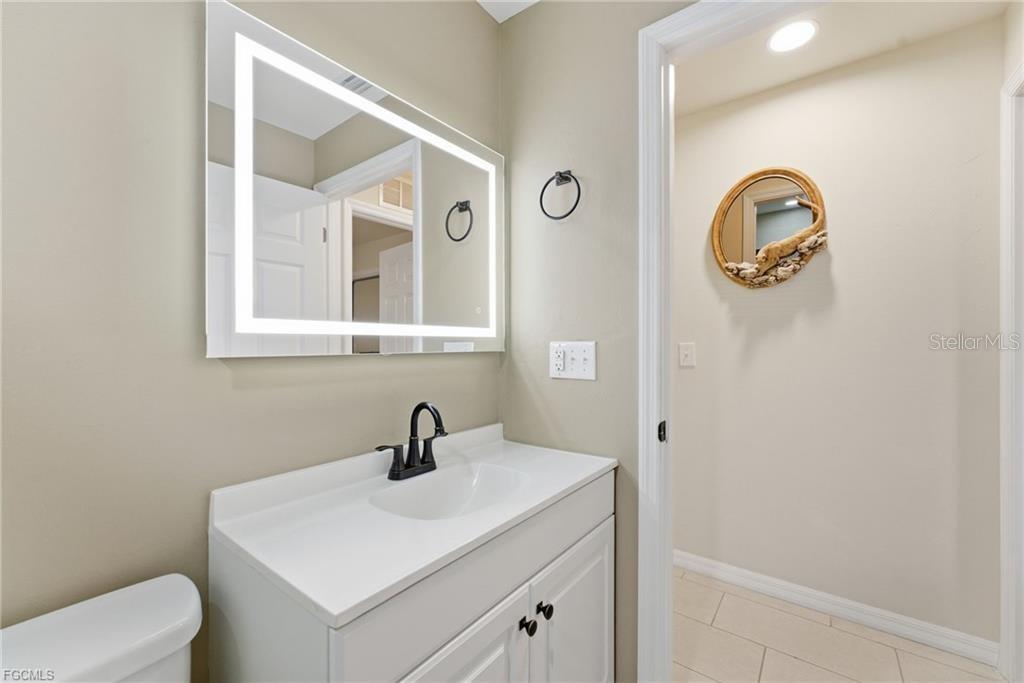 Image 22 of 41 For 528 5th Place