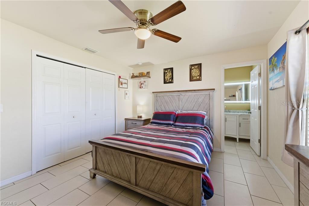 Image 27 of 41 For 528 5th Place