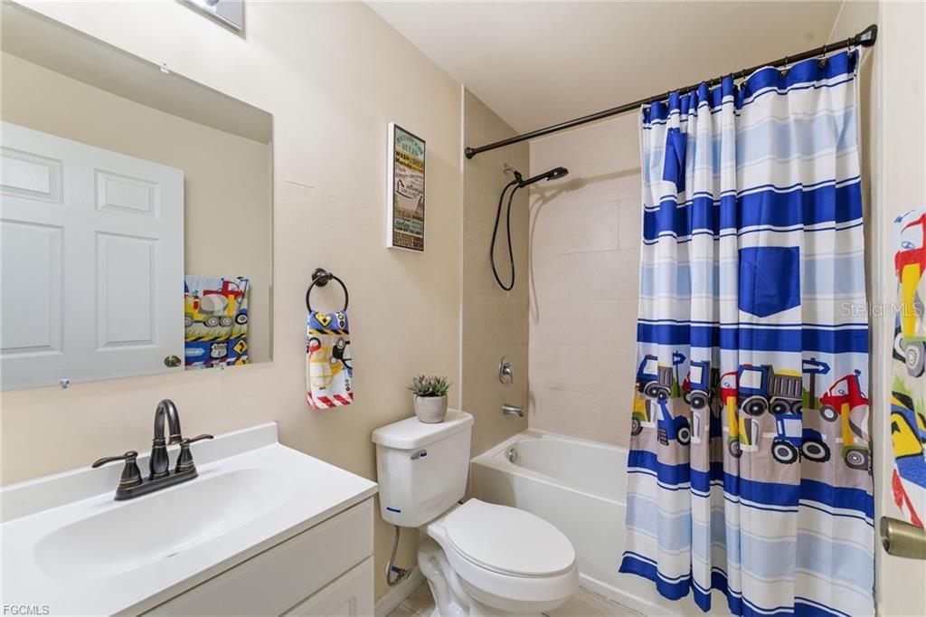 Image 31 of 41 For 528 5th Place