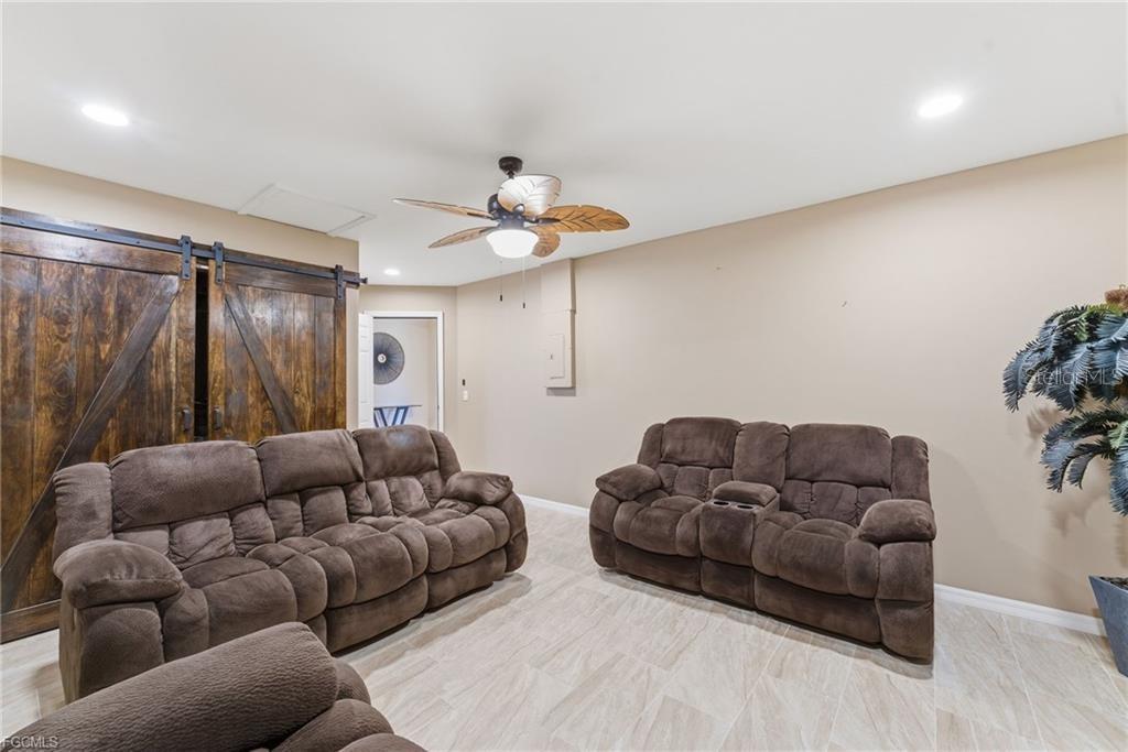 Image 8 of 41 For 528 5th Place