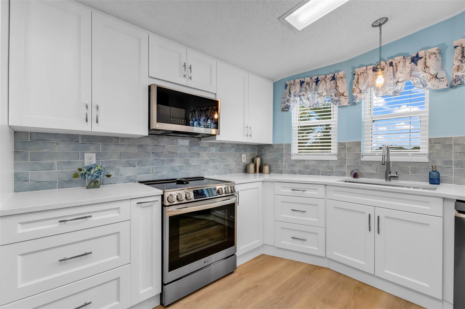 Image 18 of 43 For 5601 Duncan Road 204