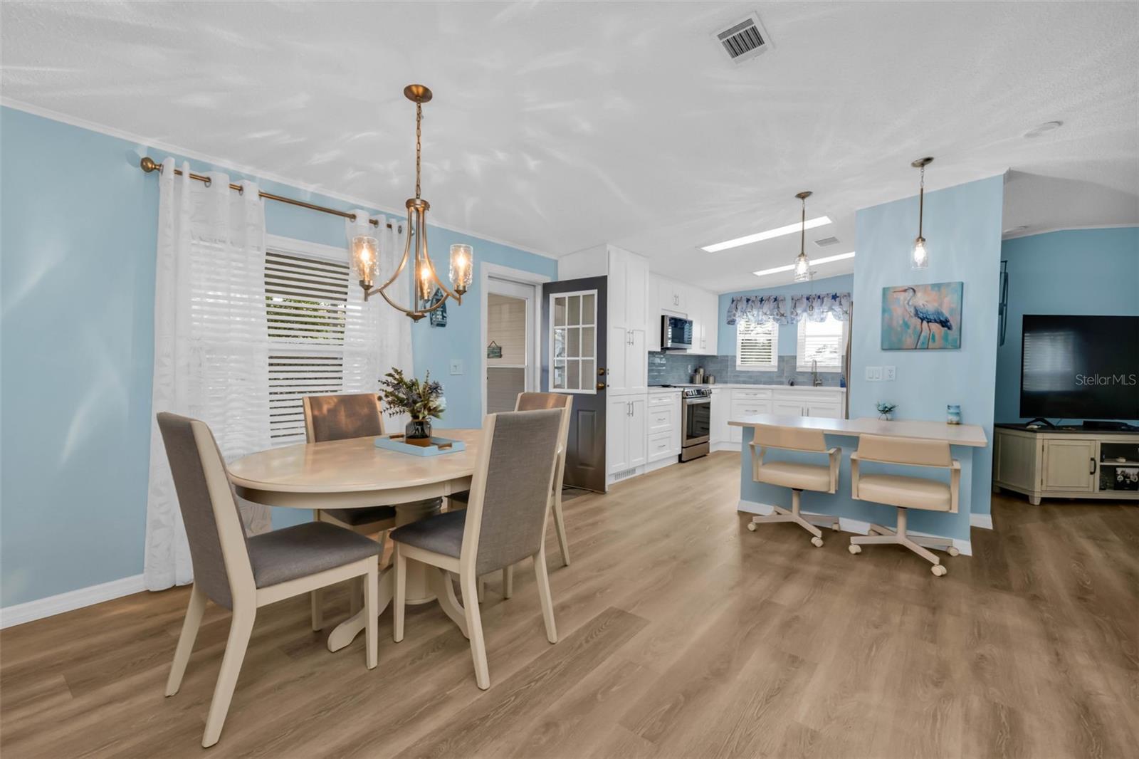 Image 37 of 43 For 5601 Duncan Road 204