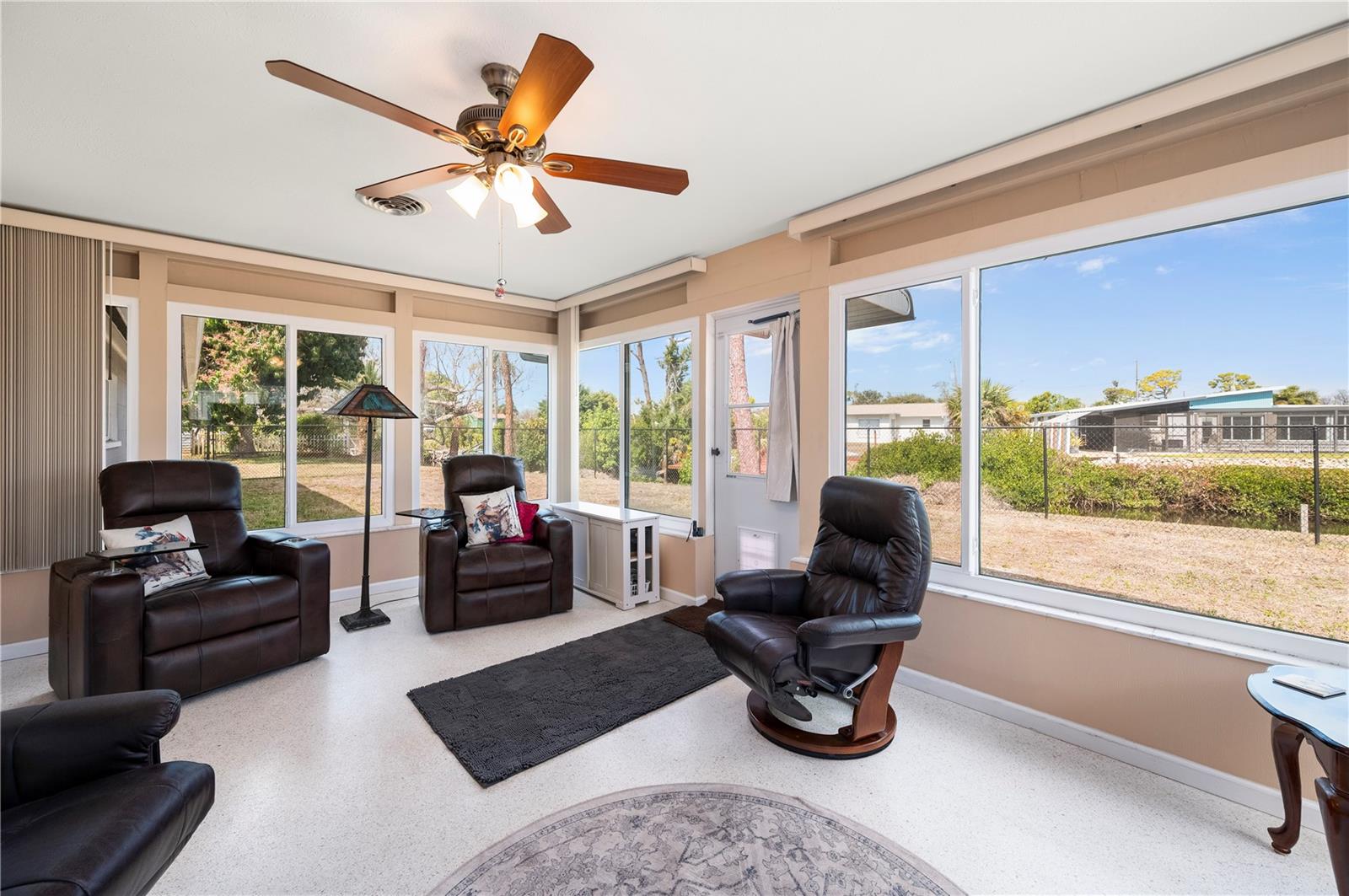 Image 10 of 70 For 2136 Arkansas Avenue