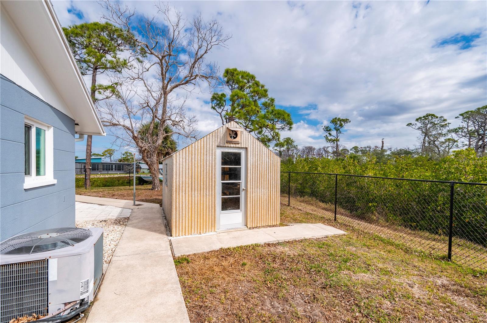 Image 59 of 70 For 2136 Arkansas Avenue