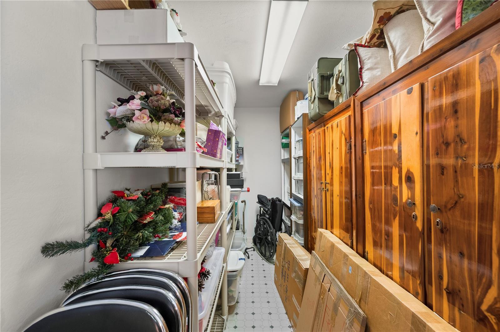 Image 32 of 60 For 1432 Razorbill Lane