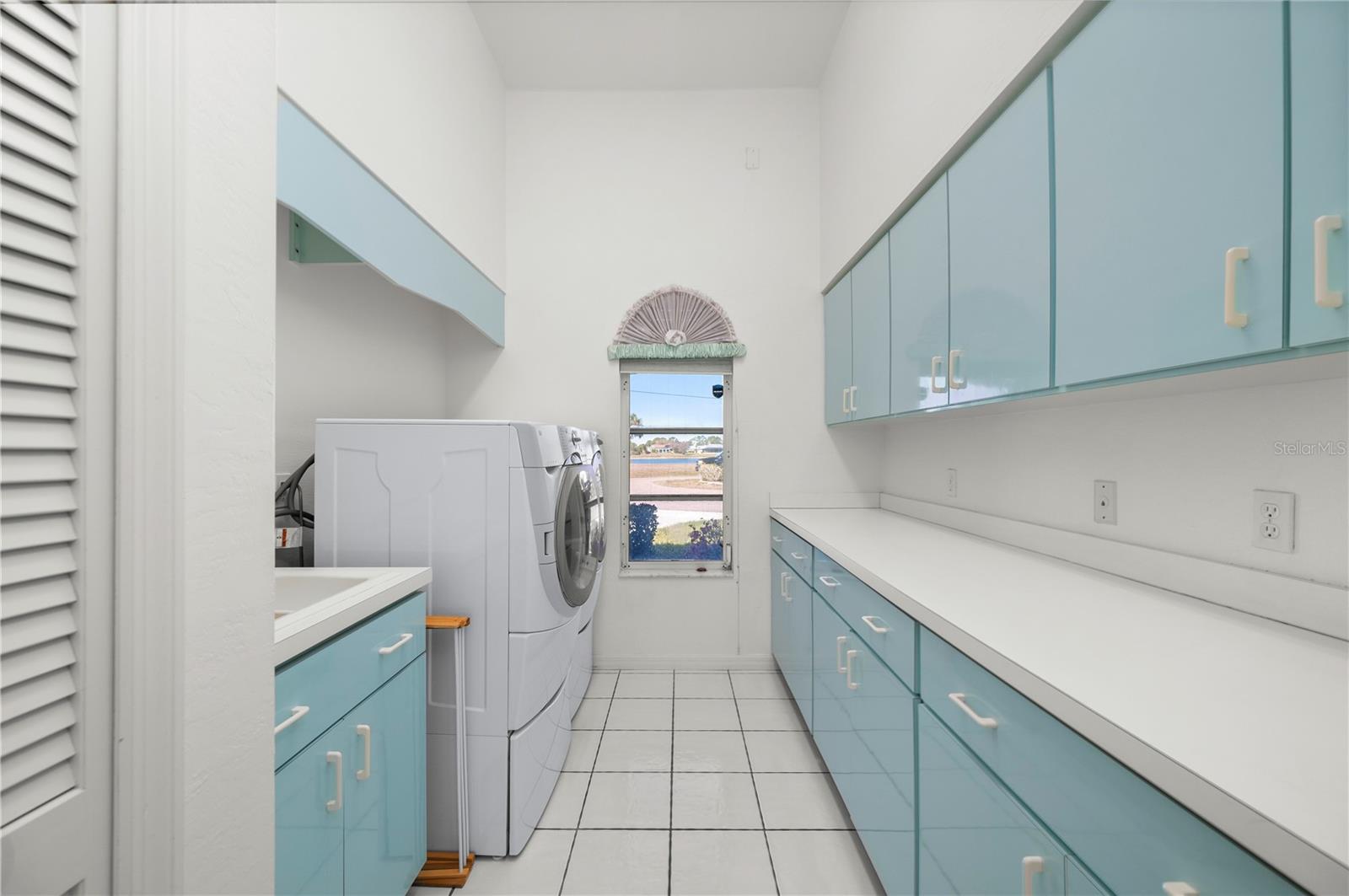 Image 33 of 60 For 1432 Razorbill Lane