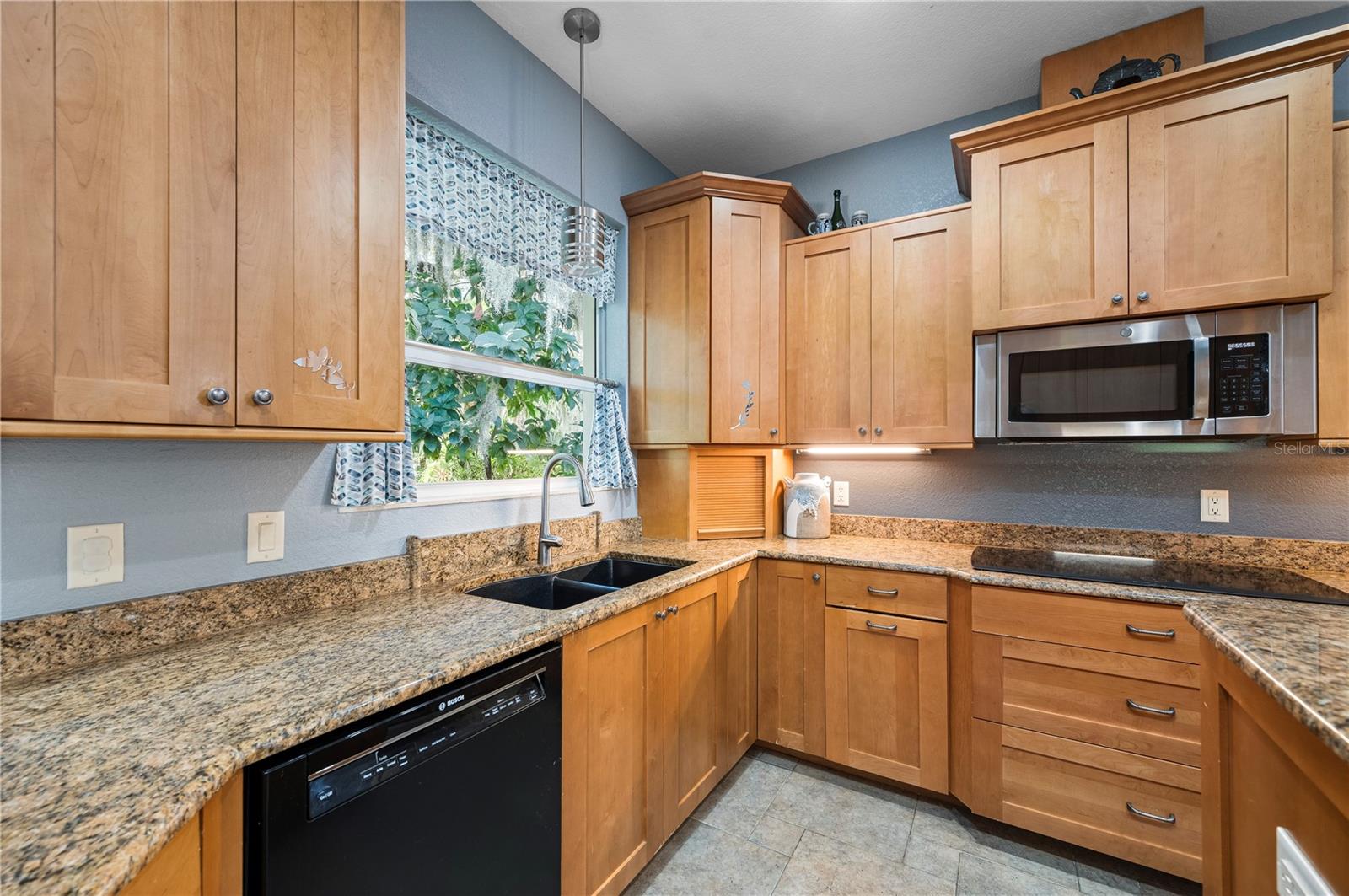 Image 24 of 89 For 29505 Jones Loop Road