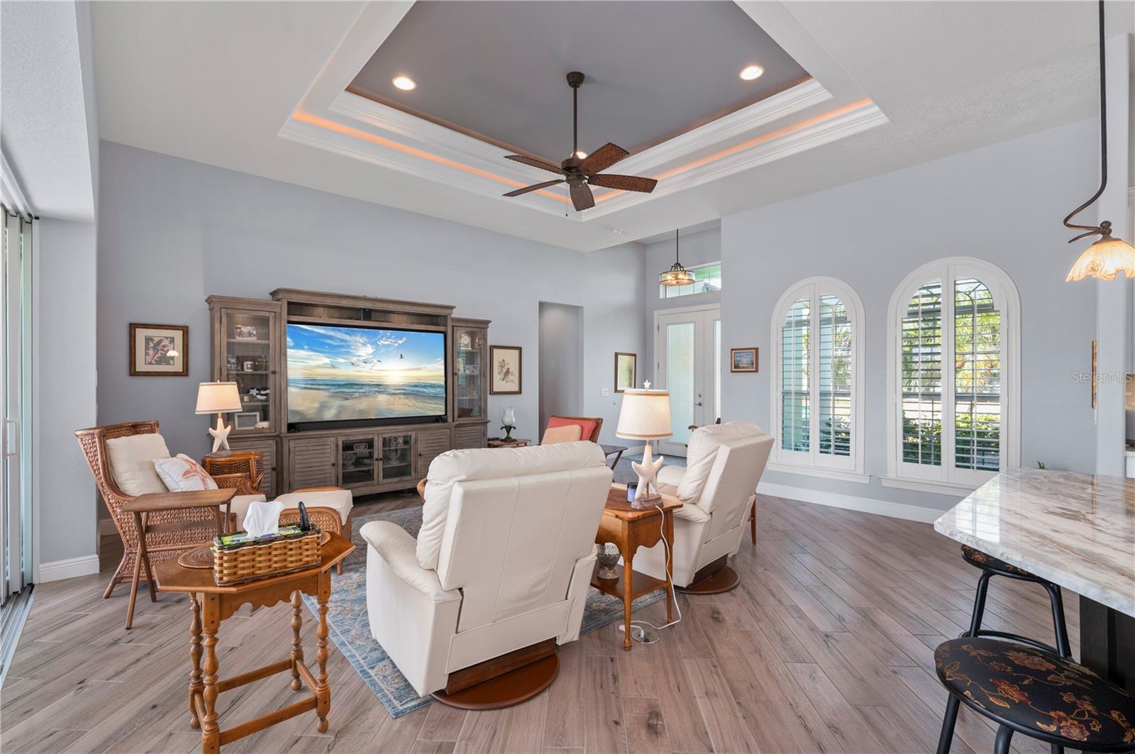 Image 12 of 70 For 15312 Hennipen Circle