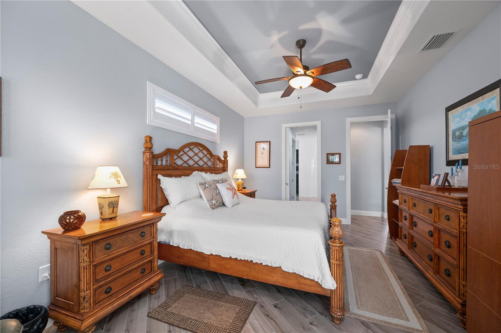 Image 26 of 70 For 15312 Hennipen Circle