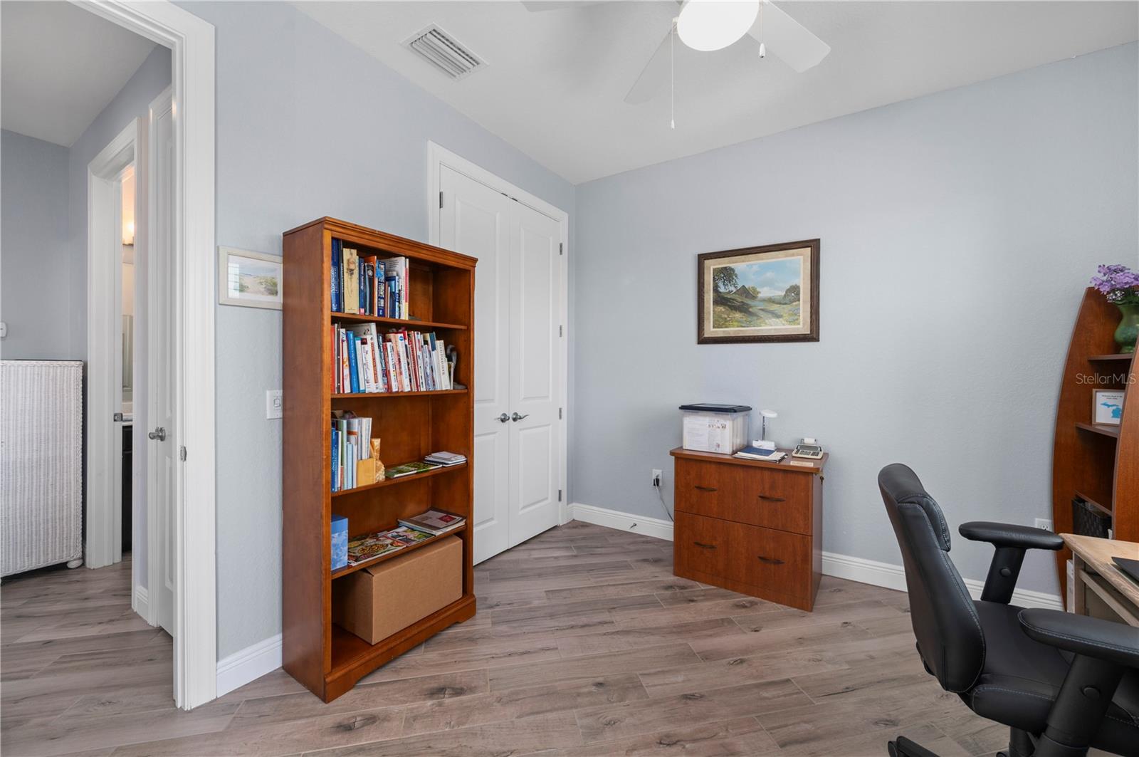 Image 33 of 70 For 15312 Hennipen Circle