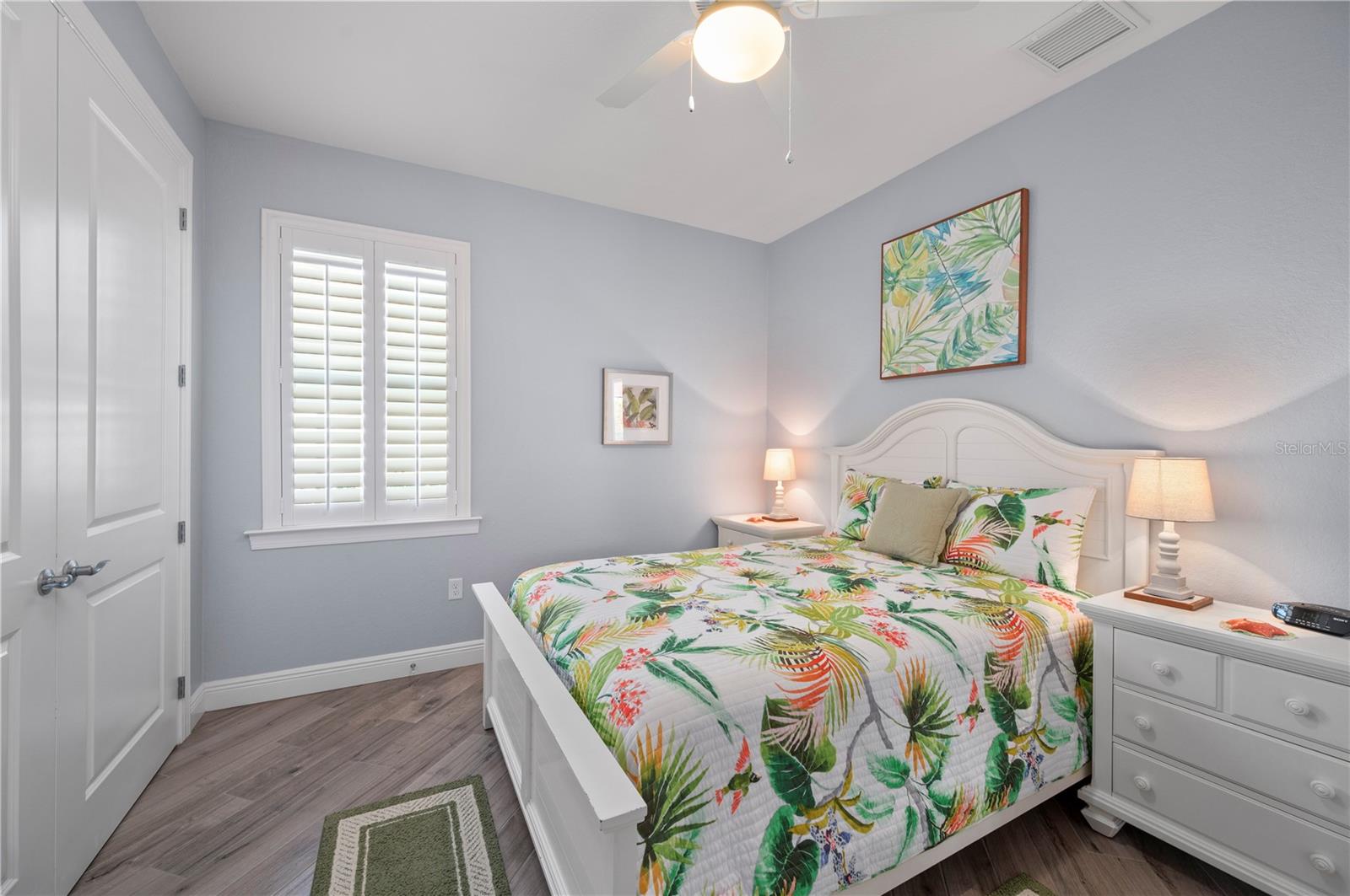 Image 38 of 70 For 15312 Hennipen Circle