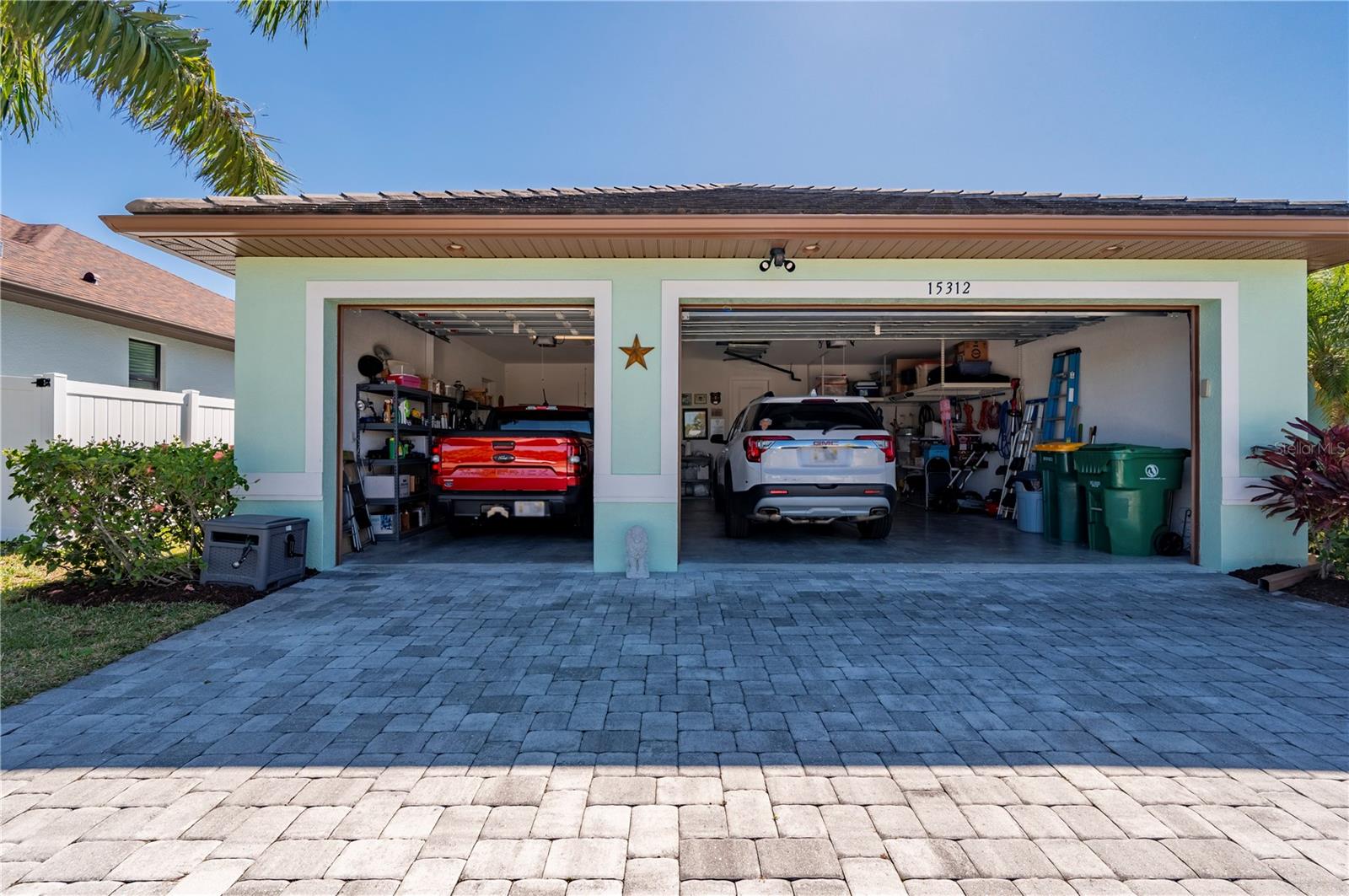 Image 42 of 70 For 15312 Hennipen Circle