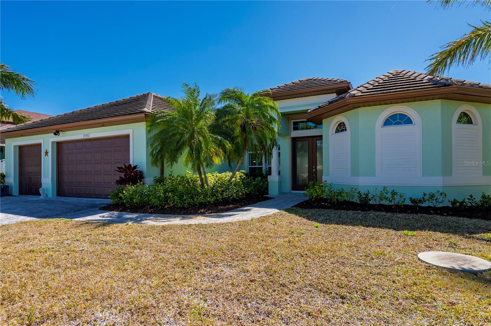 Image 5 of 70 For 15312 Hennipen Circle