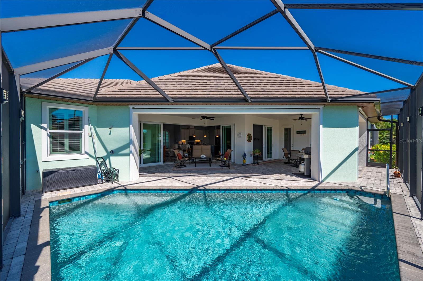 Image 51 of 70 For 15312 Hennipen Circle