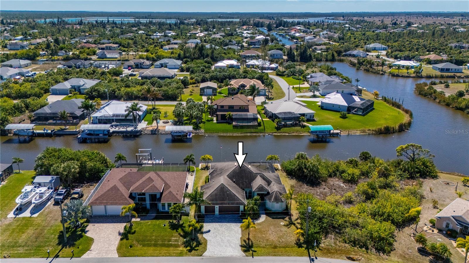 Image 61 of 70 For 15312 Hennipen Circle