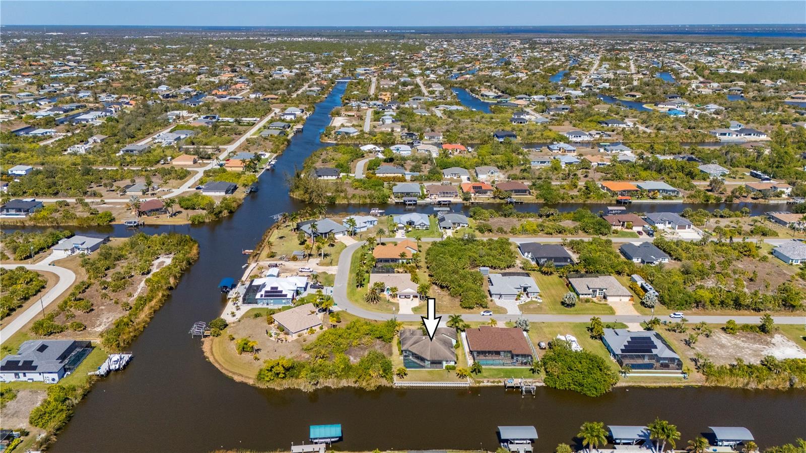 Image 66 of 70 For 15312 Hennipen Circle