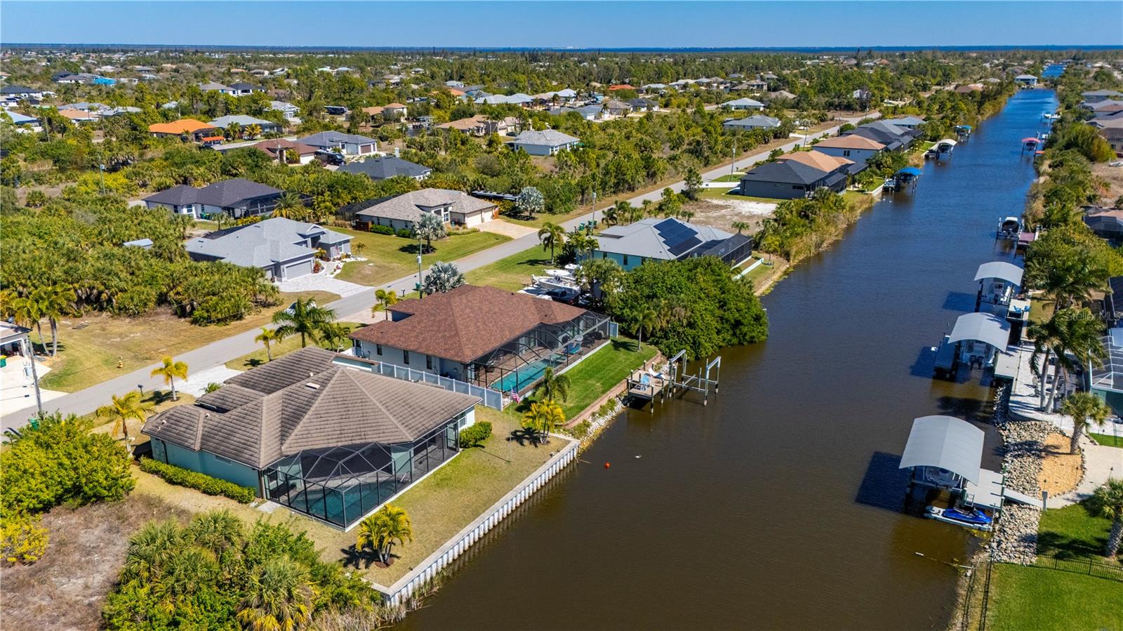 Image 68 of 70 For 15312 Hennipen Circle