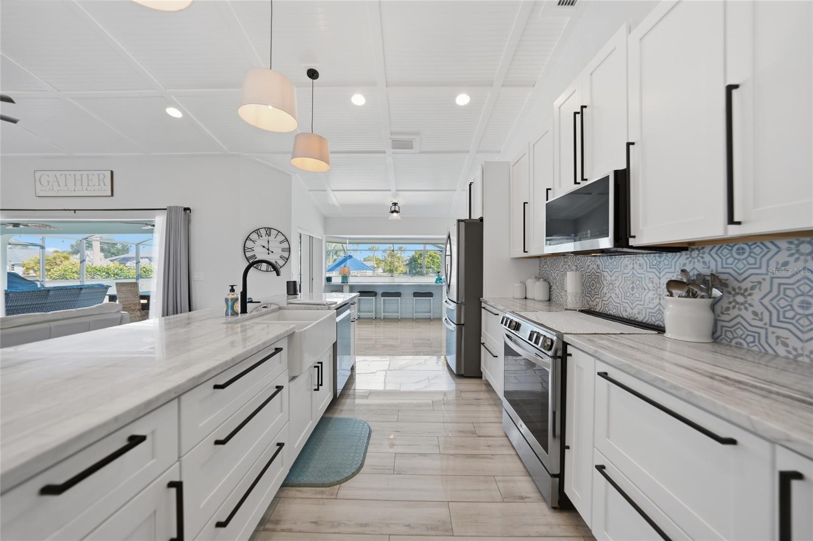 Image 20 of 45 For 600 Royal Poinciana