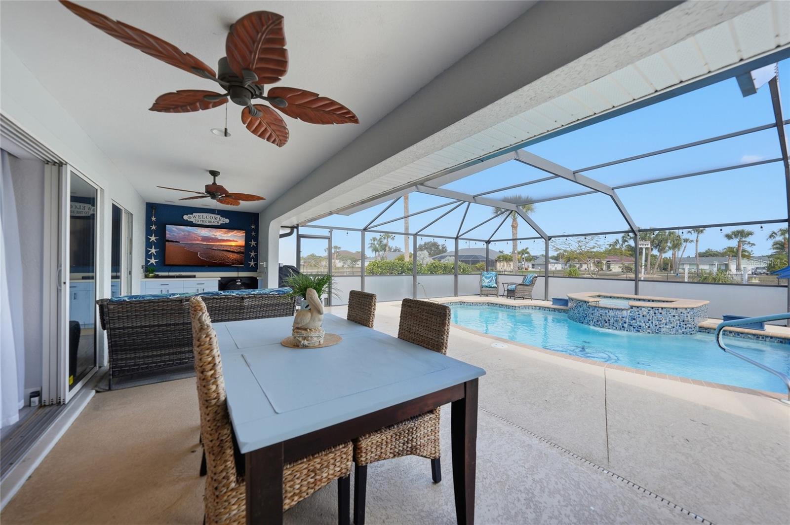 Image 28 of 45 For 600 Royal Poinciana