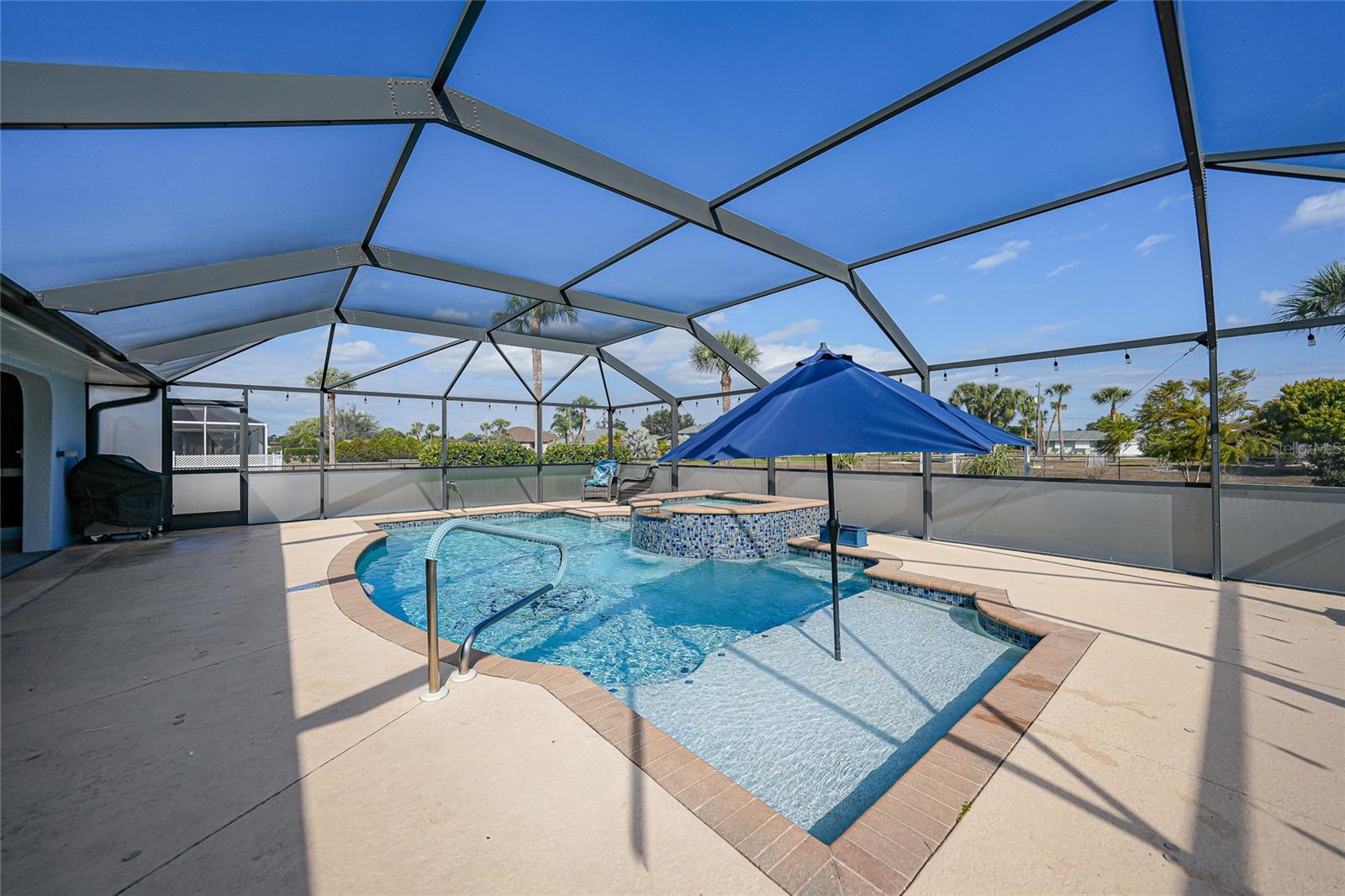 Image 3 of 45 For 600 Royal Poinciana