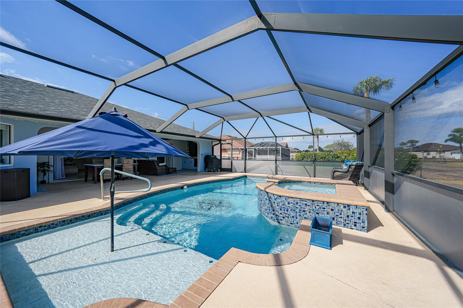 Image 32 of 45 For 600 Royal Poinciana