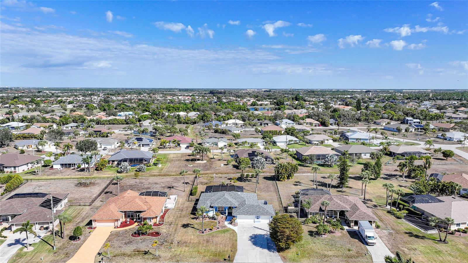 Image 40 of 45 For 600 Royal Poinciana