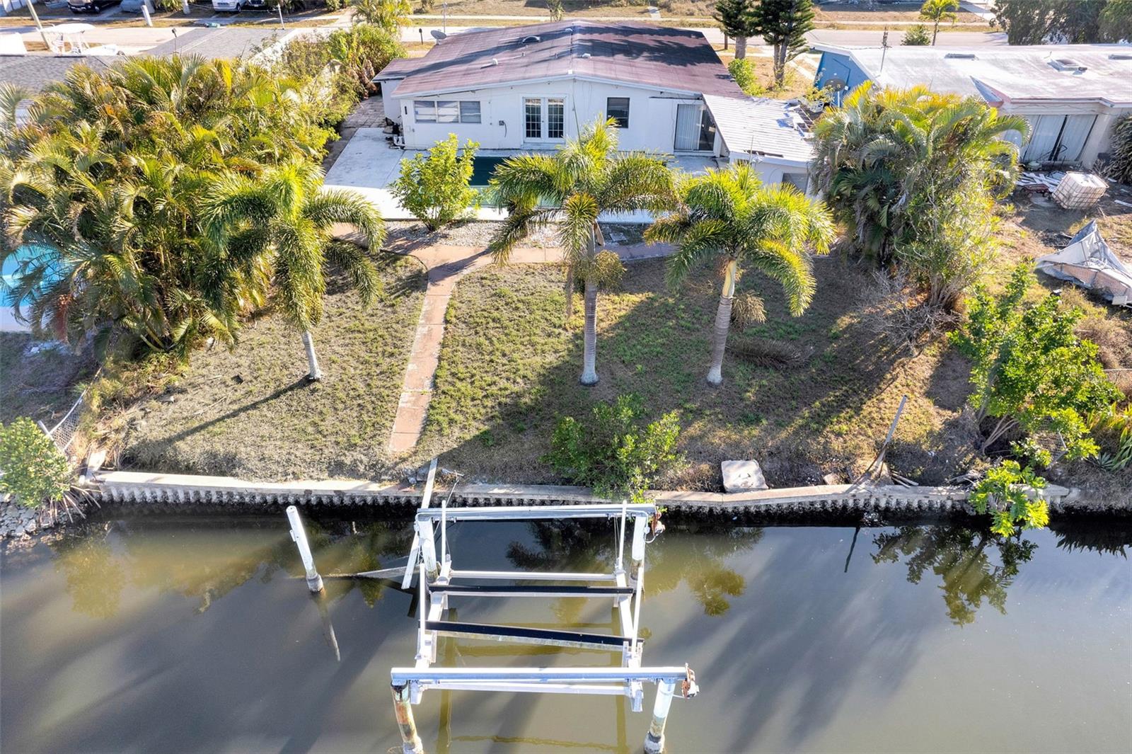 Image 10 of 38 For 839 Conreid Drive Ne