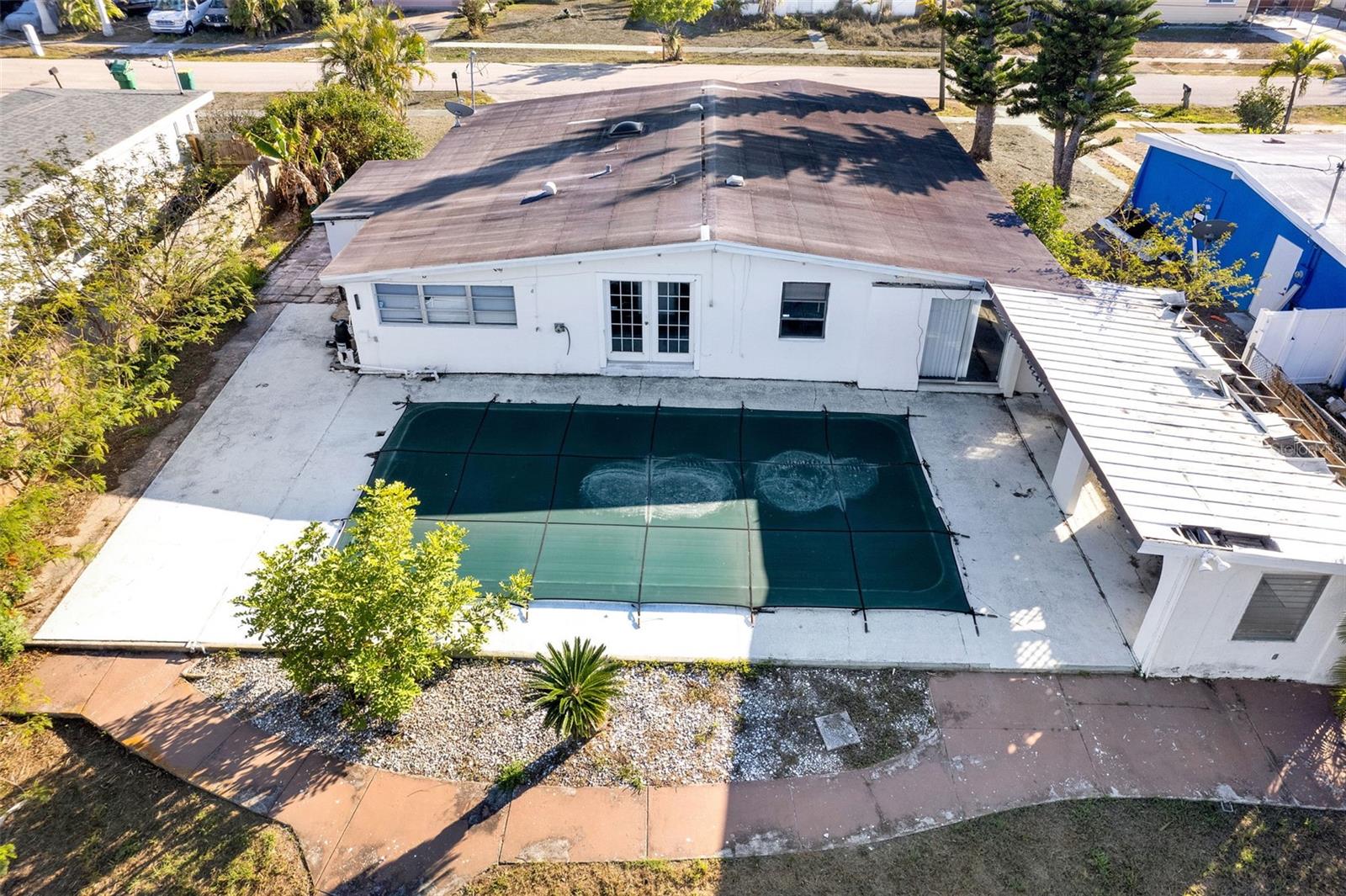 Image 11 of 38 For 839 Conreid Drive Ne