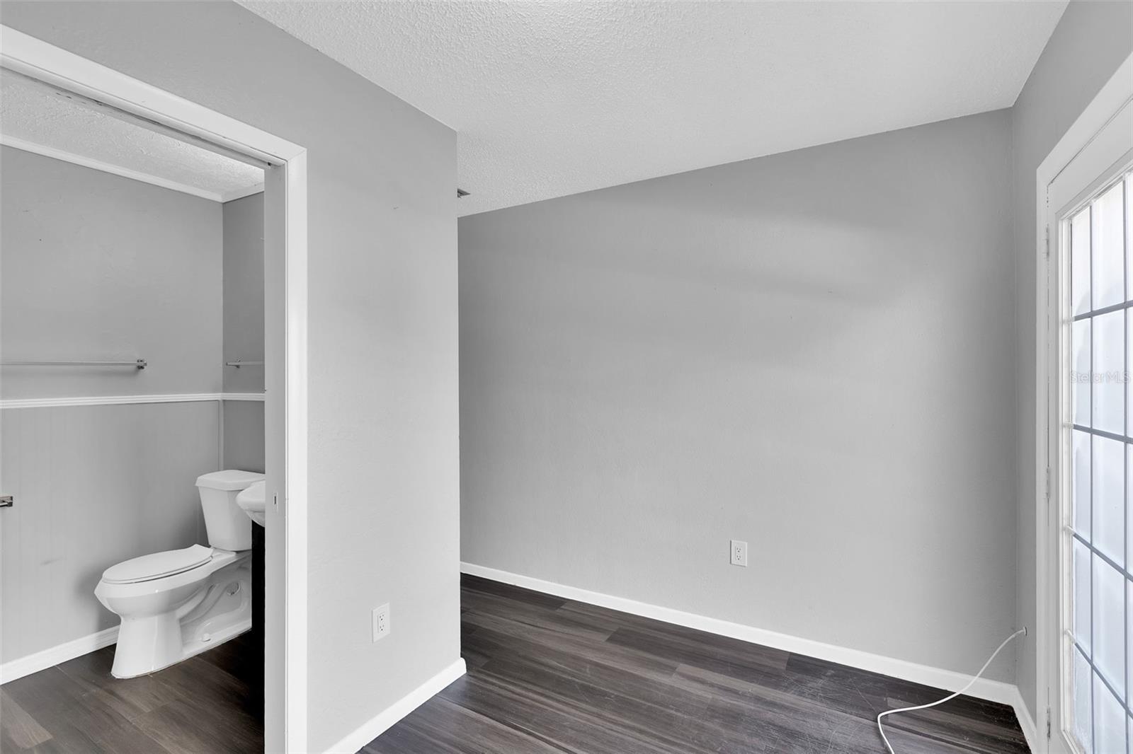 Image 31 of 38 For 839 Conreid Drive Ne