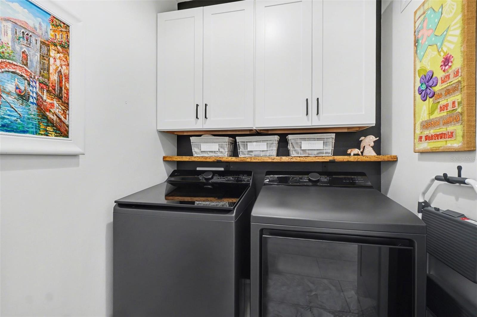 Image 20 of 66 For 17770 Oleander Avenue