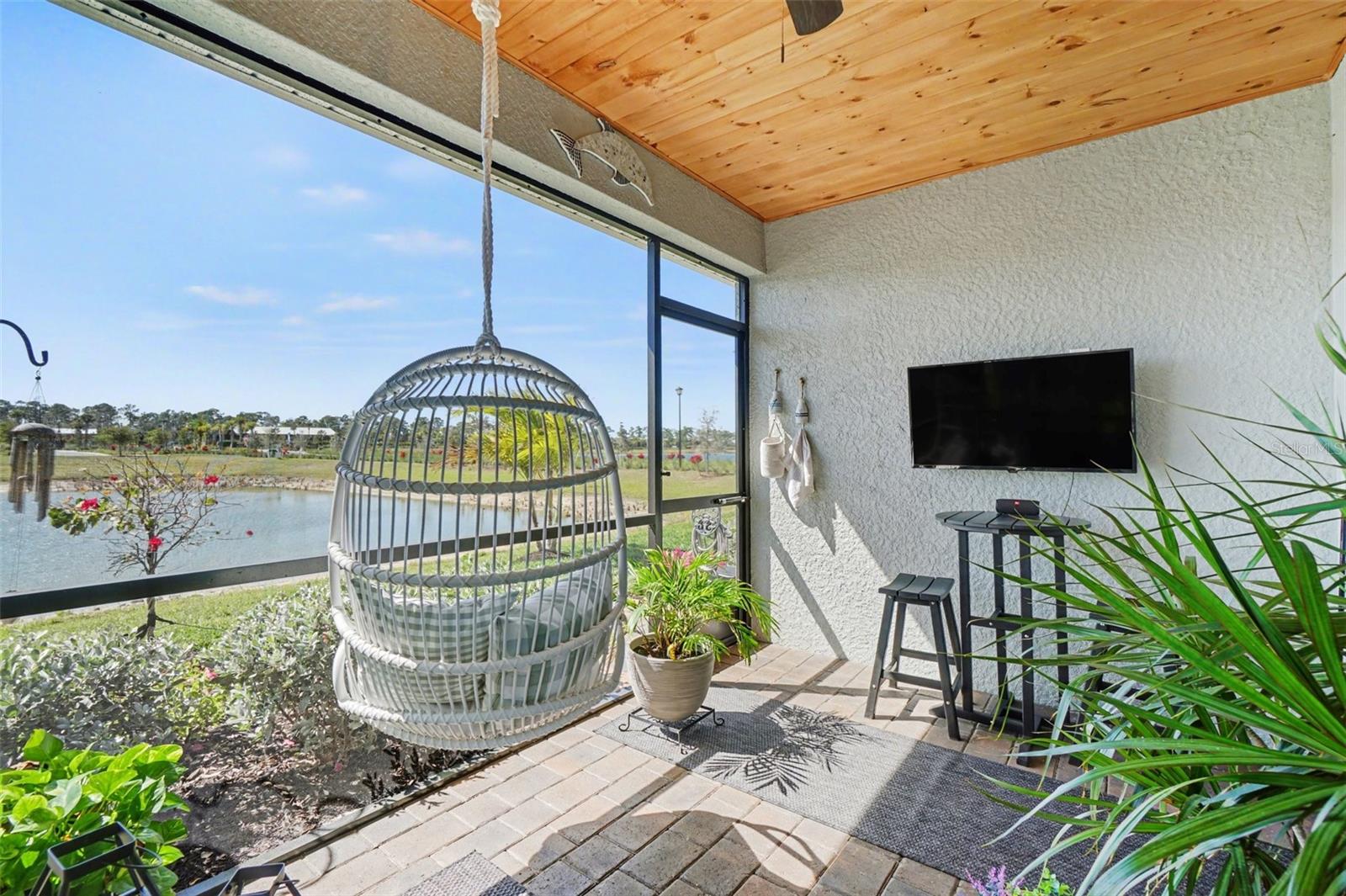 Image 23 of 66 For 17770 Oleander Avenue