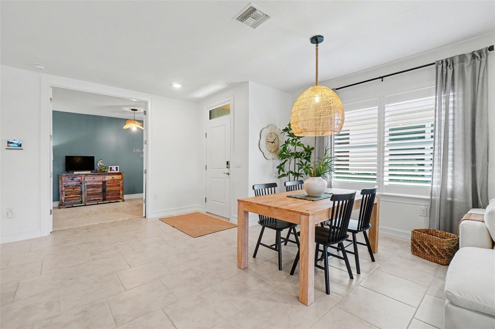 Image 7 of 66 For 17770 Oleander Avenue