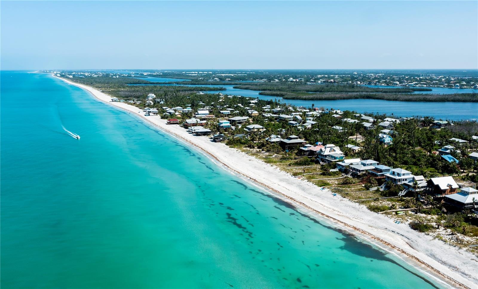 Image 22 of 25 For 8864 Bay Street