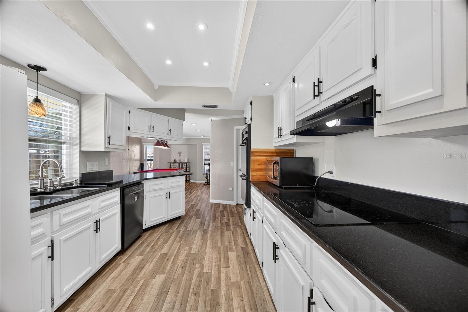 Image 11 of 36 For 441 Chestnut Avenue Nw