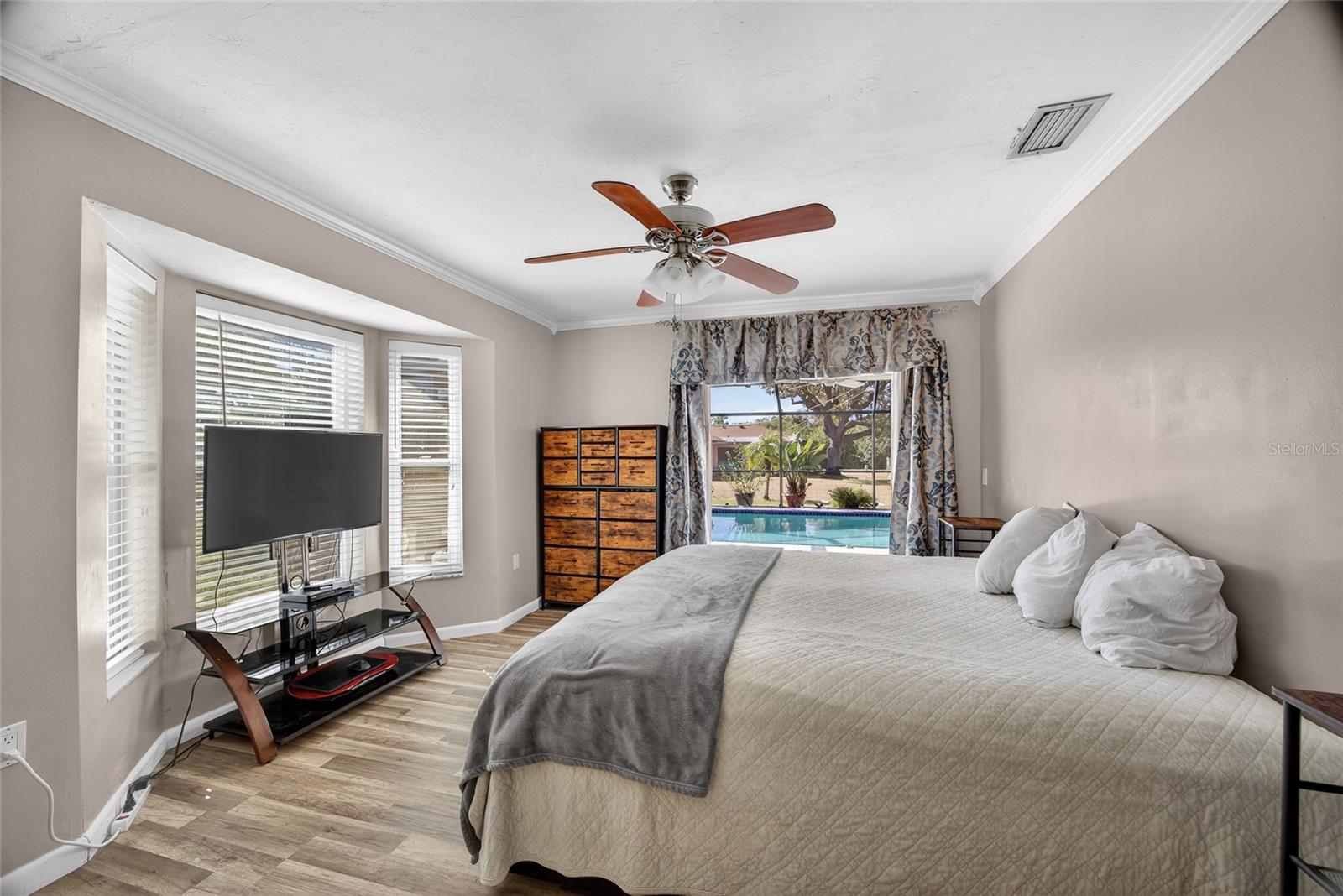 Image 19 of 36 For 441 Chestnut Avenue Nw