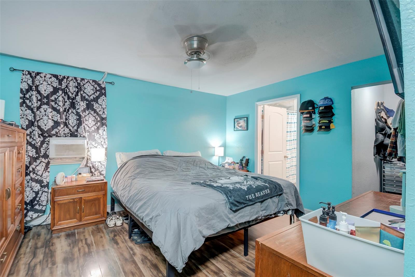 Image 10 of 21 For 22082 Elmira Boulevard