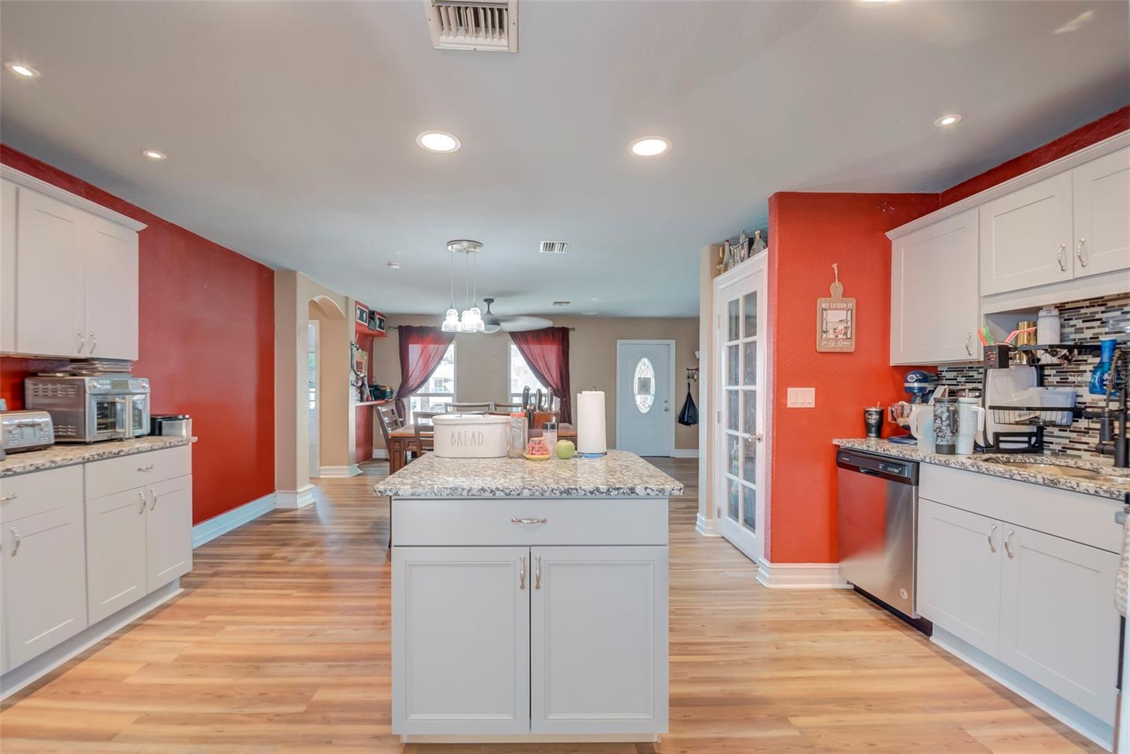 Image 7 of 21 For 22082 Elmira Boulevard