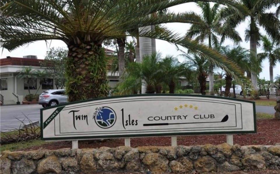 Image 6 of 8 For 272 Madrid Boulevard