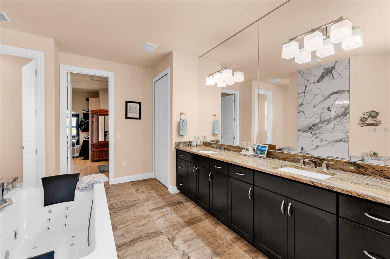 Image 24 of 66 For 15378 Taurus Circle