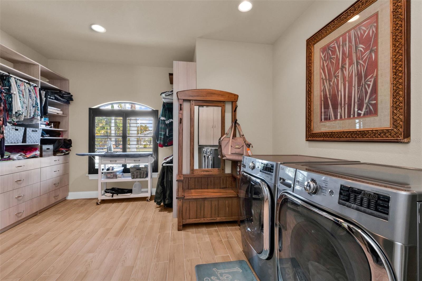 Image 29 of 66 For 15378 Taurus Circle