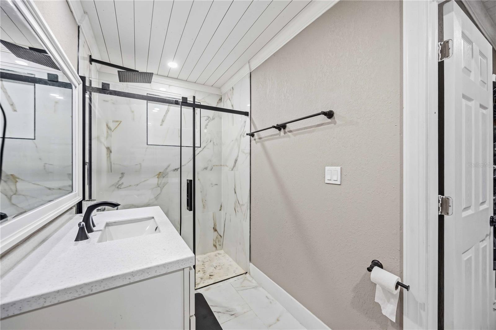 Image 17 of 27 For 21913 Felton Avenue