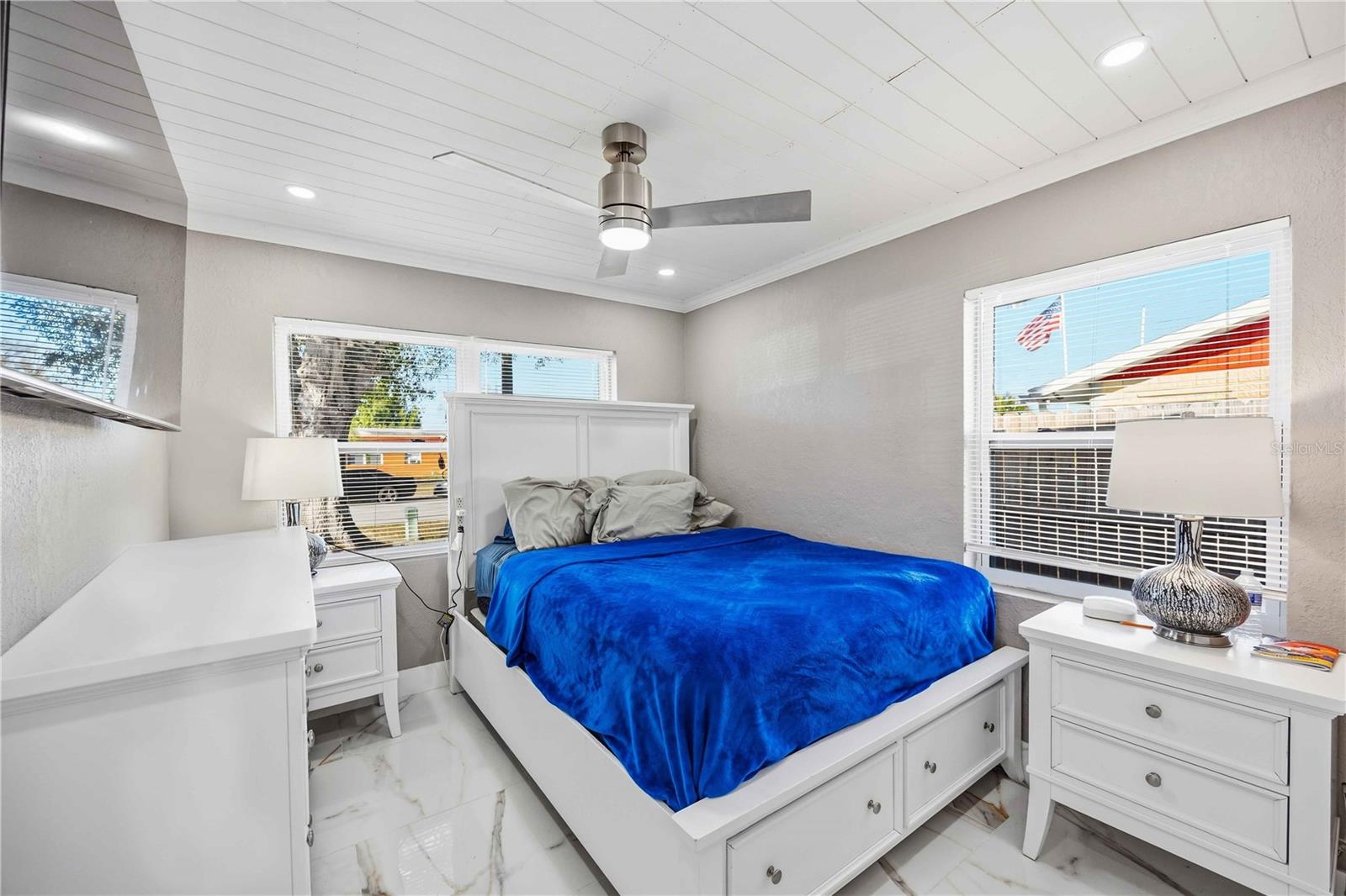 Image 22 of 27 For 21913 Felton Avenue