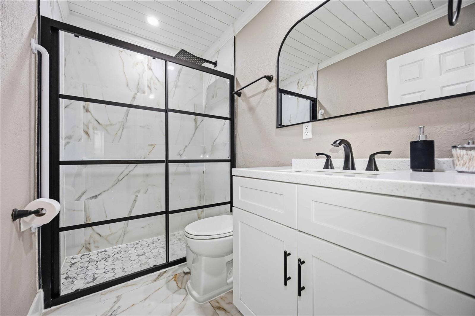 Image 23 of 27 For 21913 Felton Avenue