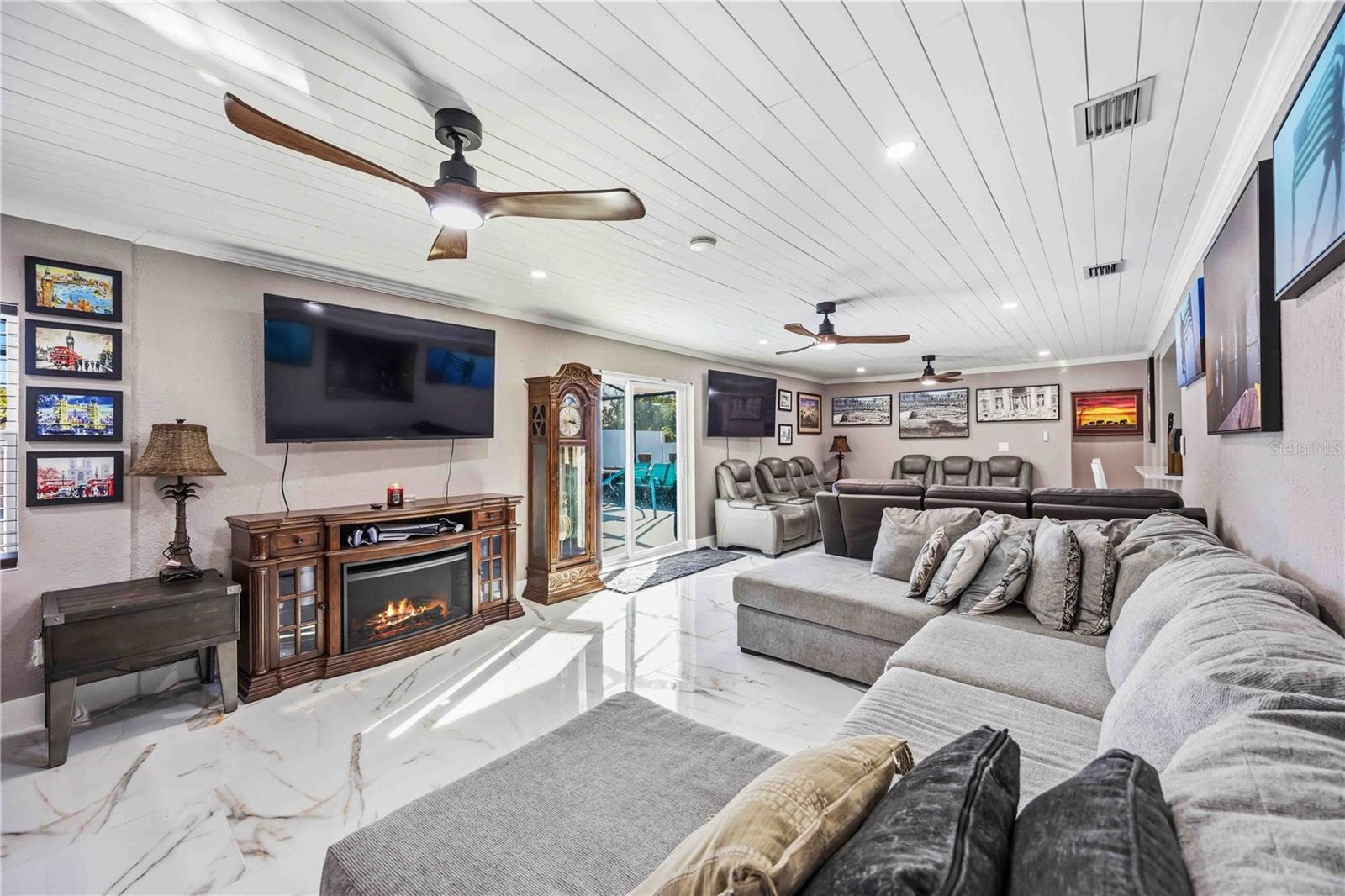 Image 5 of 27 For 21913 Felton Avenue