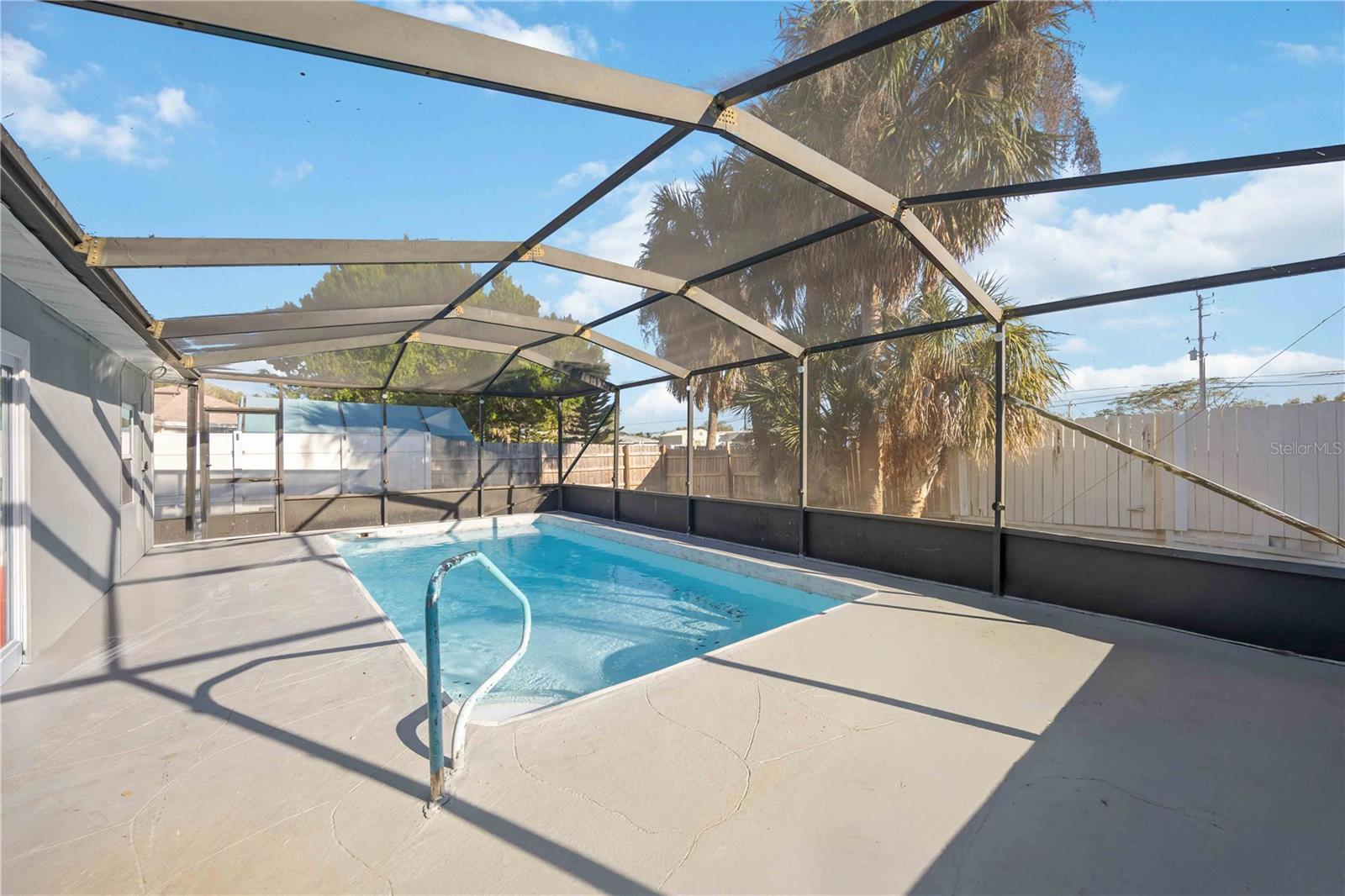 Image 7 of 27 For 21913 Felton Avenue