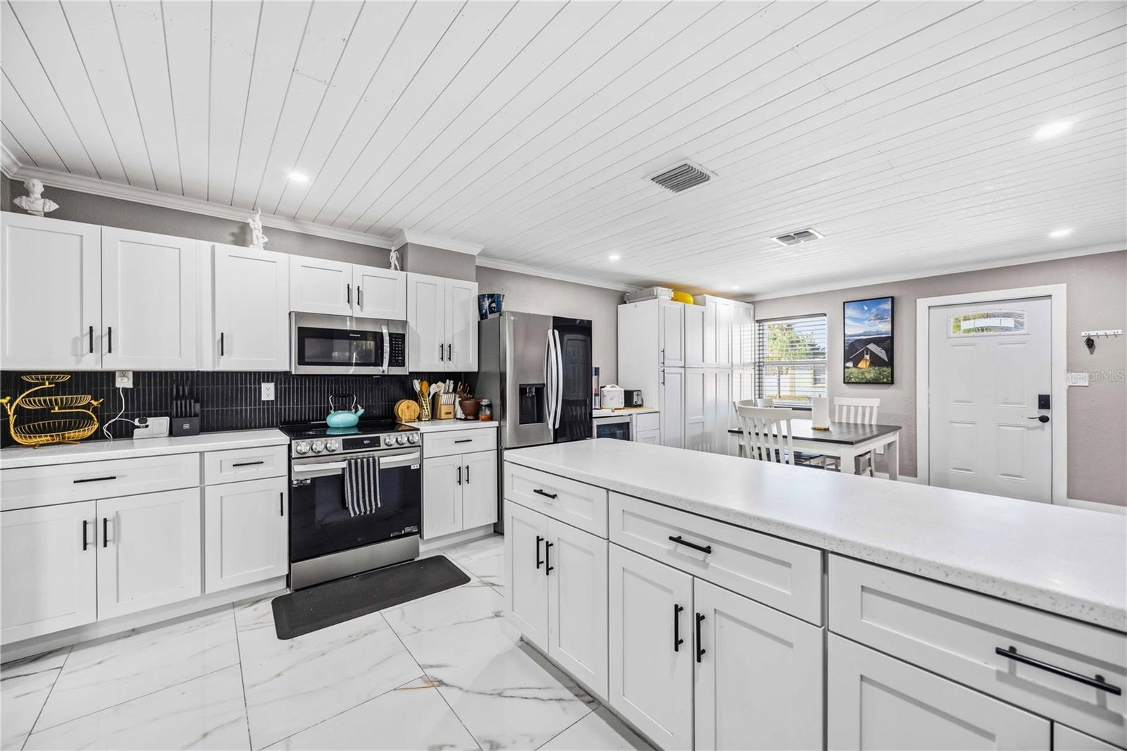 Image 9 of 27 For 21913 Felton Avenue