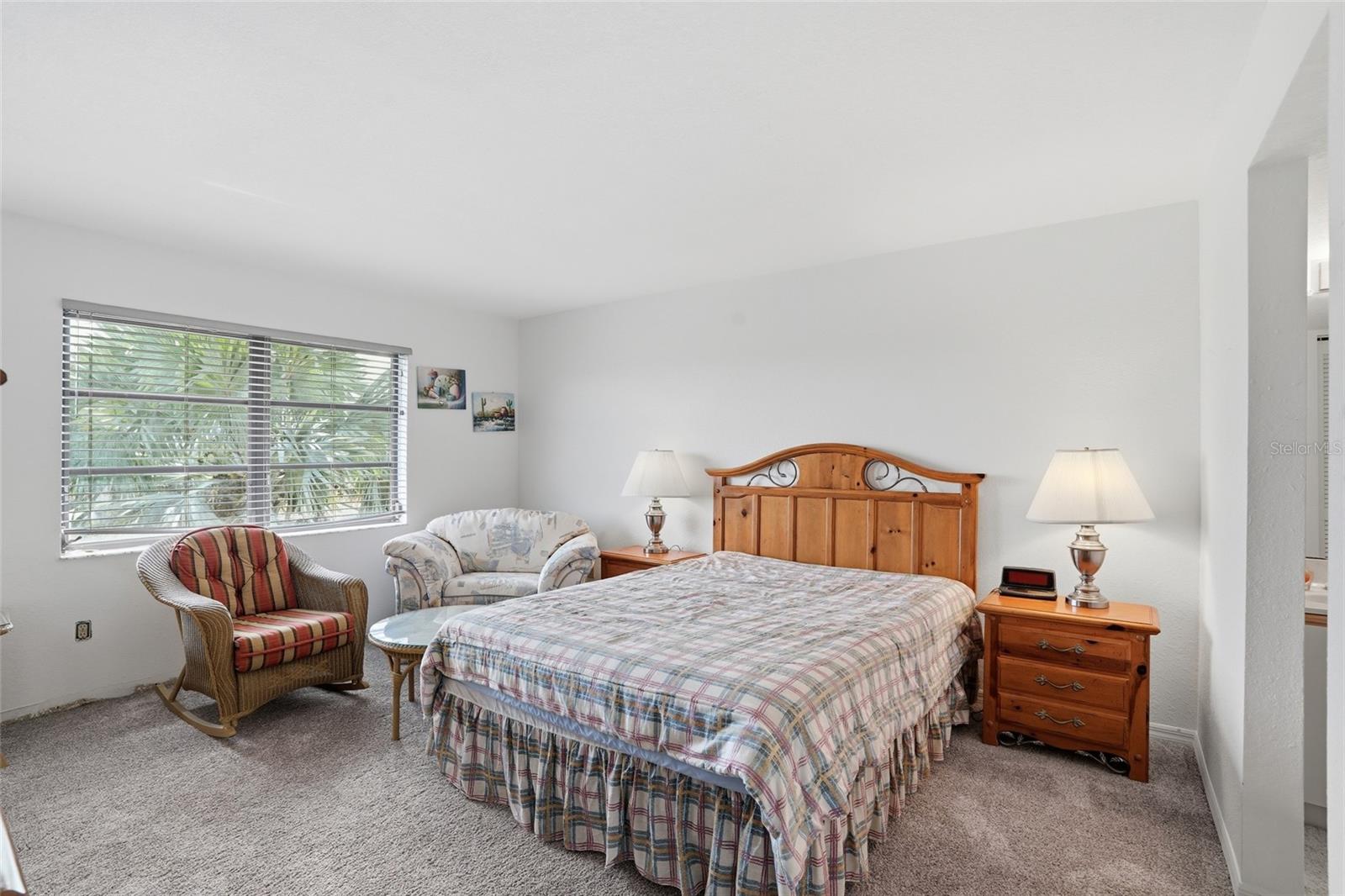 Image 11 of 29 For 175 Kings Highway 635